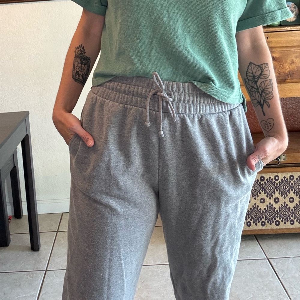 Cozy grey sweat pants